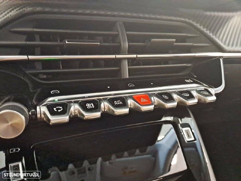 Peugeot 208 1.2 Hybrid Allure e-DCS6 - 22