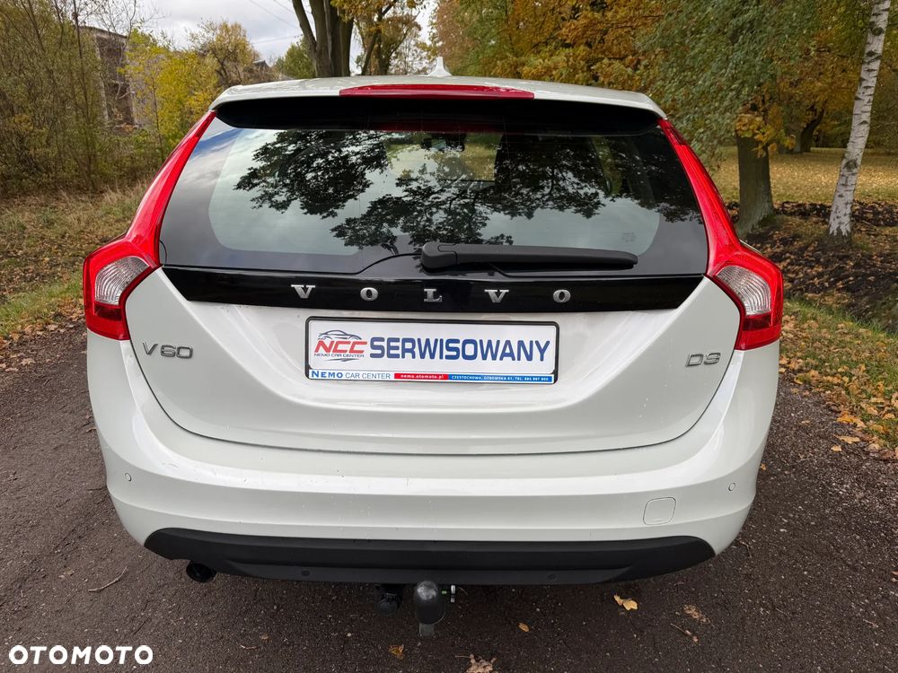 Volvo V60 D3 Momentum - 12