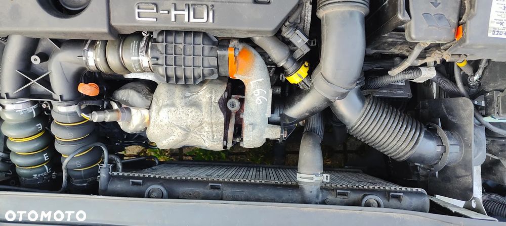 Citroën DS4 e-HDi 110 EGS6 SoChic - 11