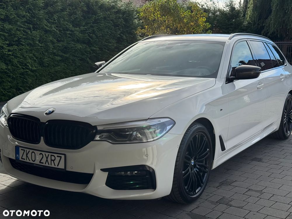 BMW Seria 5 520d Touring M Sport Edition - 2