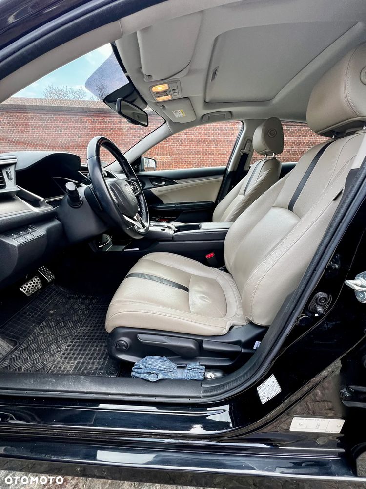 Honda Civic 1.5 T Executive CVT - 16