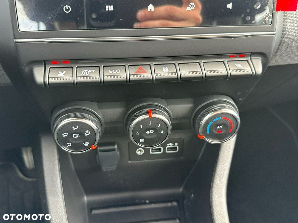 Renault Clio TCe 90 EVOLUTION - 29