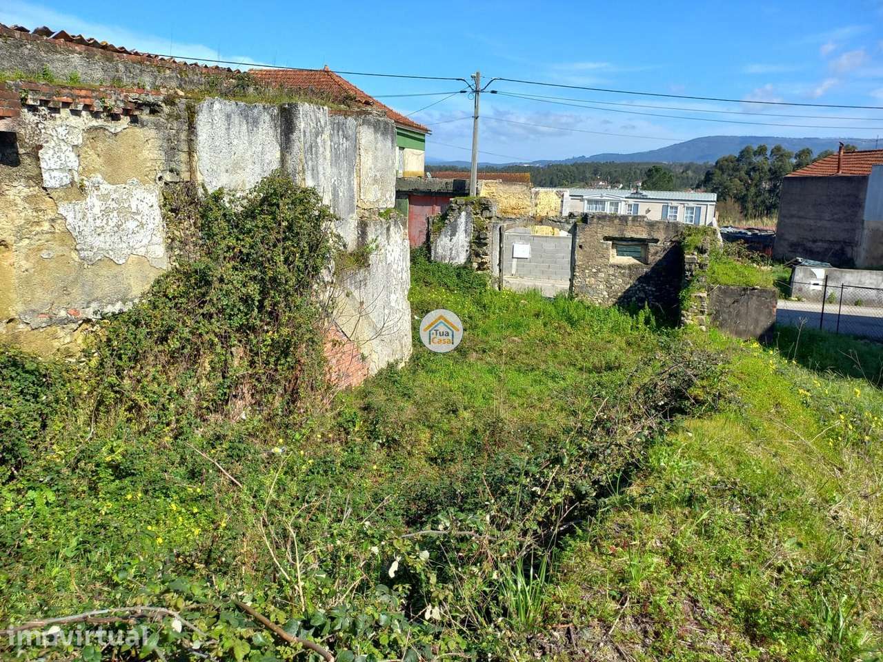 Casa em Ruínas - Grande imagem: 2/7