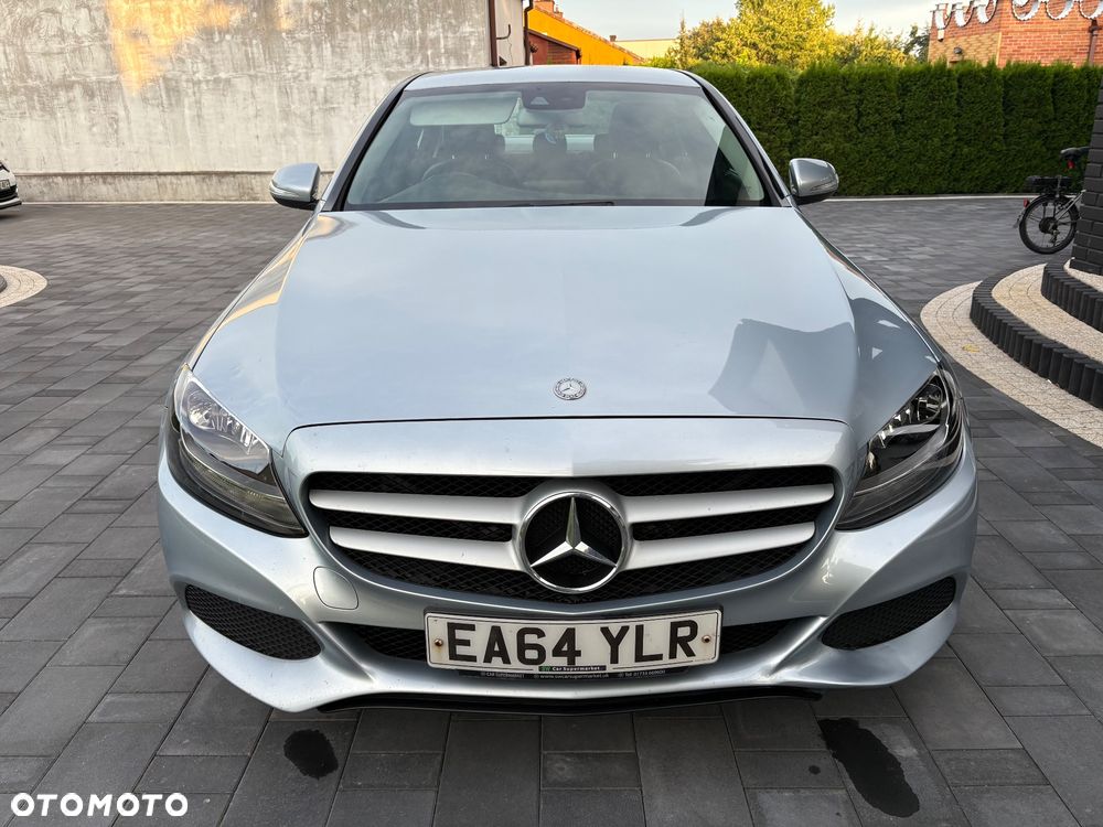 Mercedes-Benz Klasa C 220 CDI DPF BlueEFFICIENCY - 2