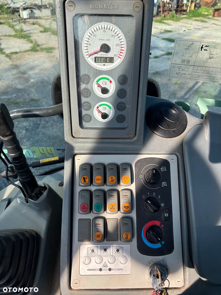 Komatsu WB97S-5EO 2015r 4x4x4 koparko ładowarka dżojstiki - 20