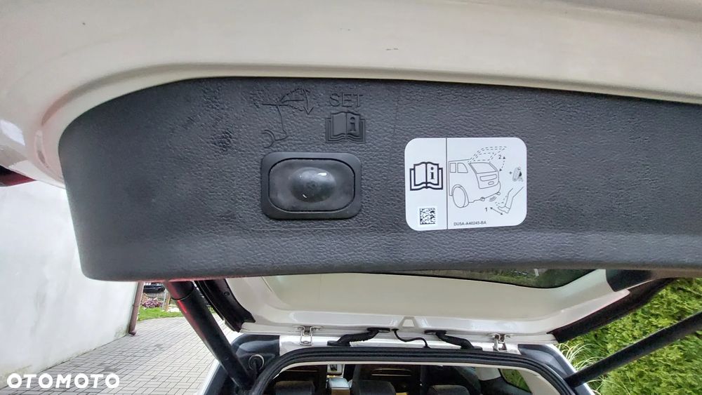 Ford Kuga 2.0 TDCi 4x4 Vignale - 26