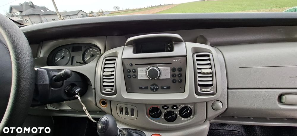Opel vivaro - 18