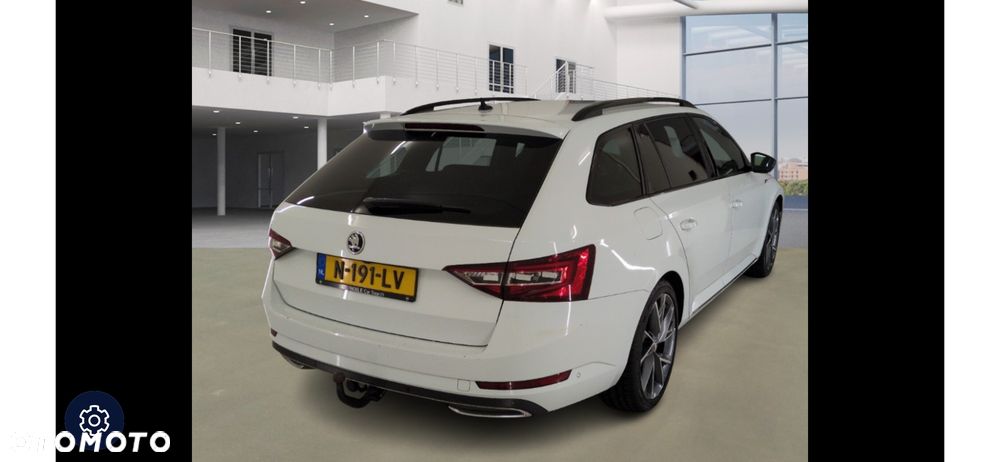 Skoda Superb 1.8 TSI Sportline DSG - 3