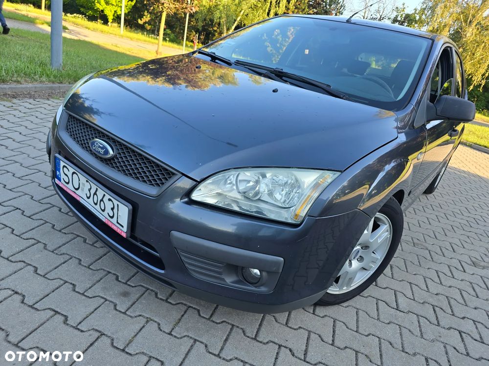 Ford Focus 1.6 Ambiente - 17