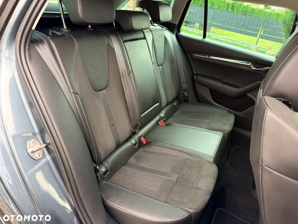 Skoda Octavia 2.0 TDI DSG Exclusive Plus - 24