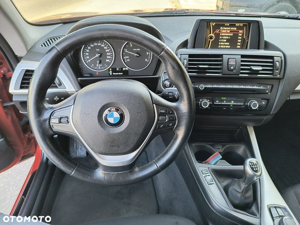 BMW Seria 1 116d EfficientDynamics Edition - 16