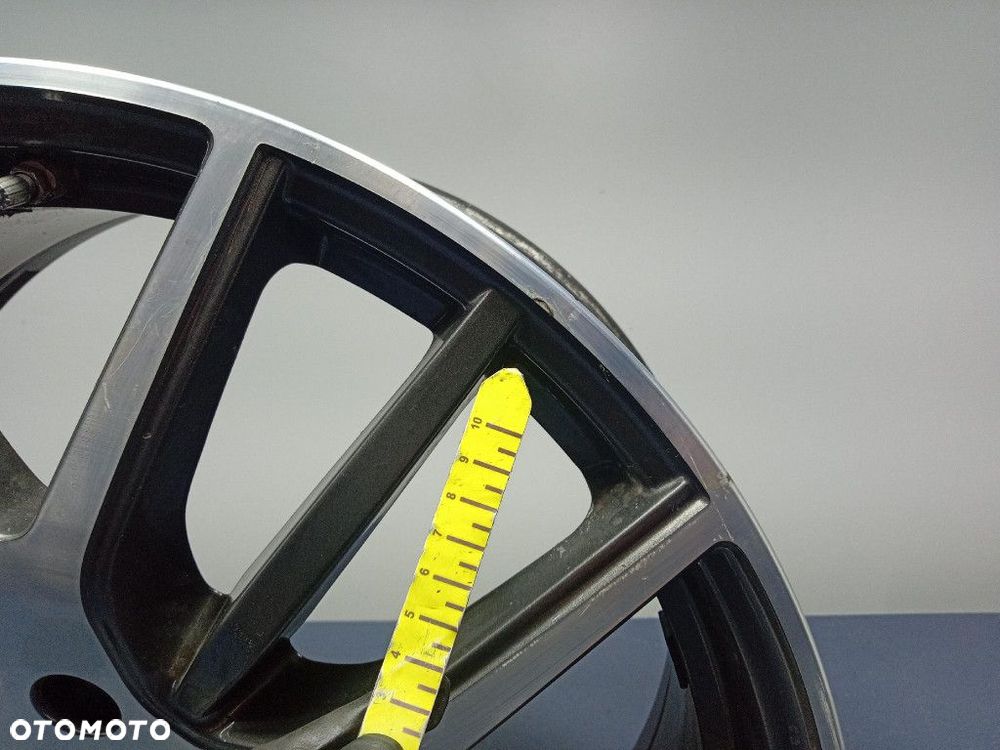 MASERATI LEVANTE FELGA ALUMINIOWA 9JX21 ET40.5 5X114.3 670044700 1 SZT - 4
