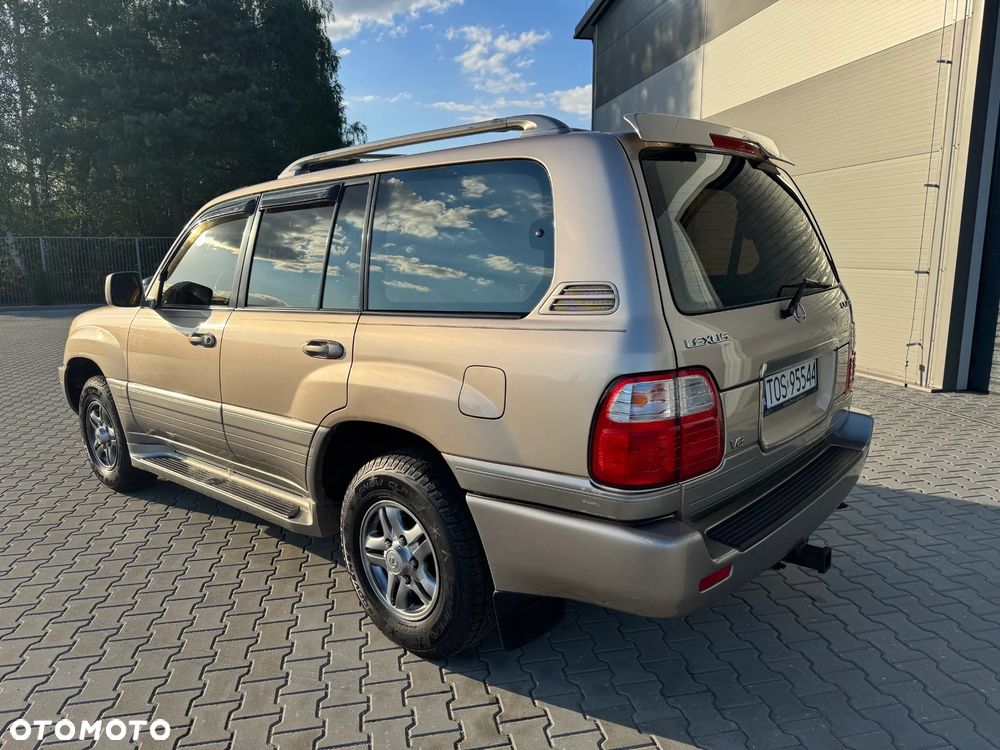 Lexus LX - 2