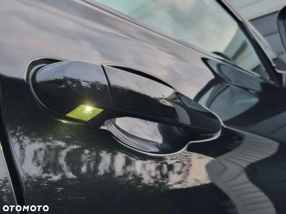 BMW Seria 3 320d - 33