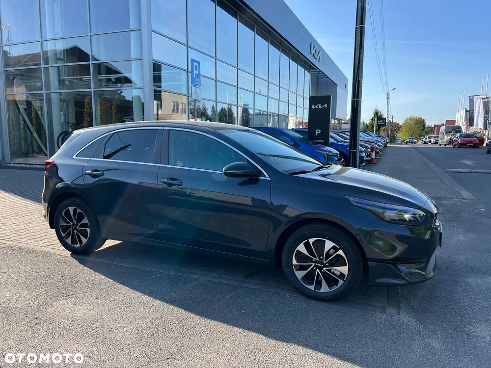 Kia Ceed 1.5 T-GDI Tribute - 3