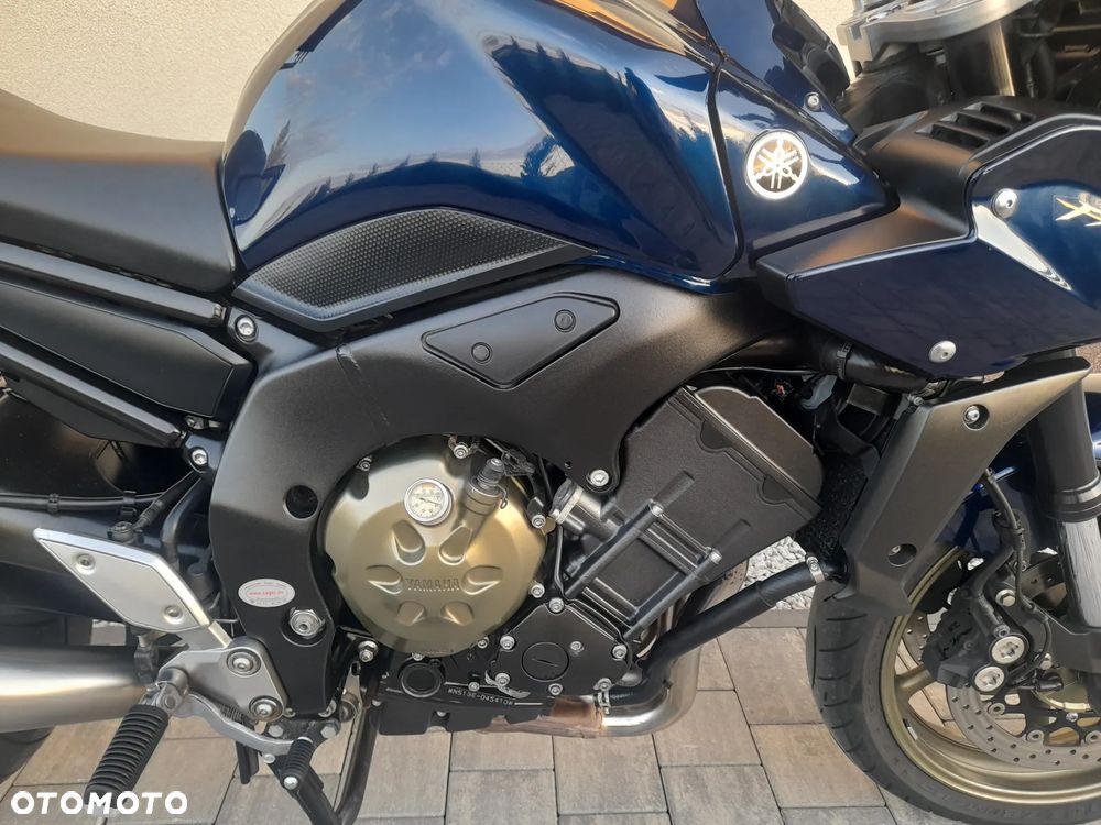 Yamaha FZ - 10