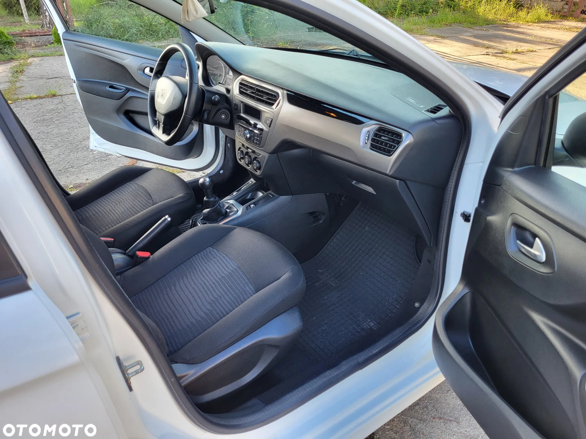 Peugeot 301 - 12