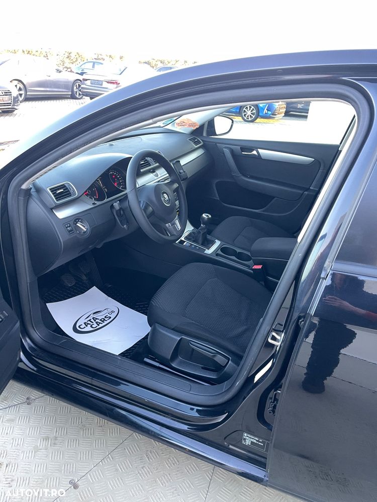 Volkswagen Passat 2.0 TDI BlueMotion Tehnology Comfortline - 30