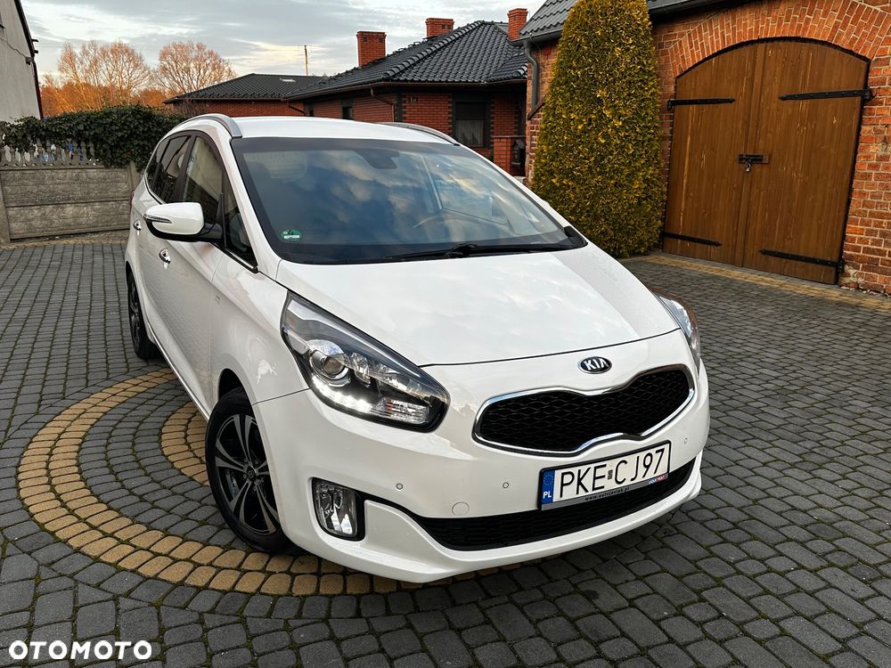 Kia Carens - 2