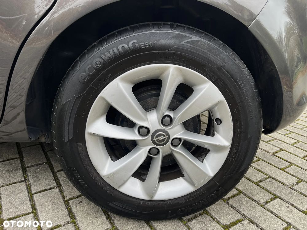 Opel Corsa 1.2 16V Cosmo - 39