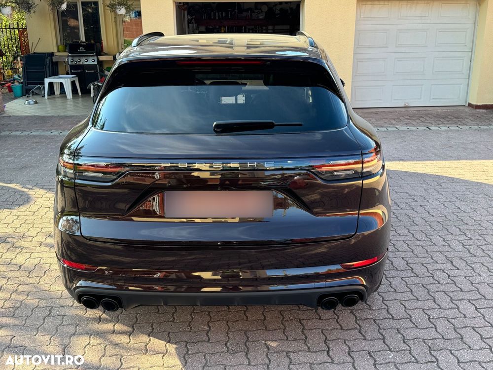 Porsche Cayenne - 10