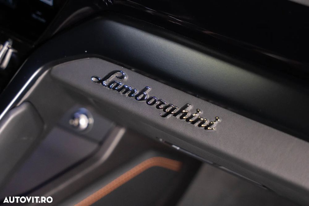 Lamborghini URUS - 27
