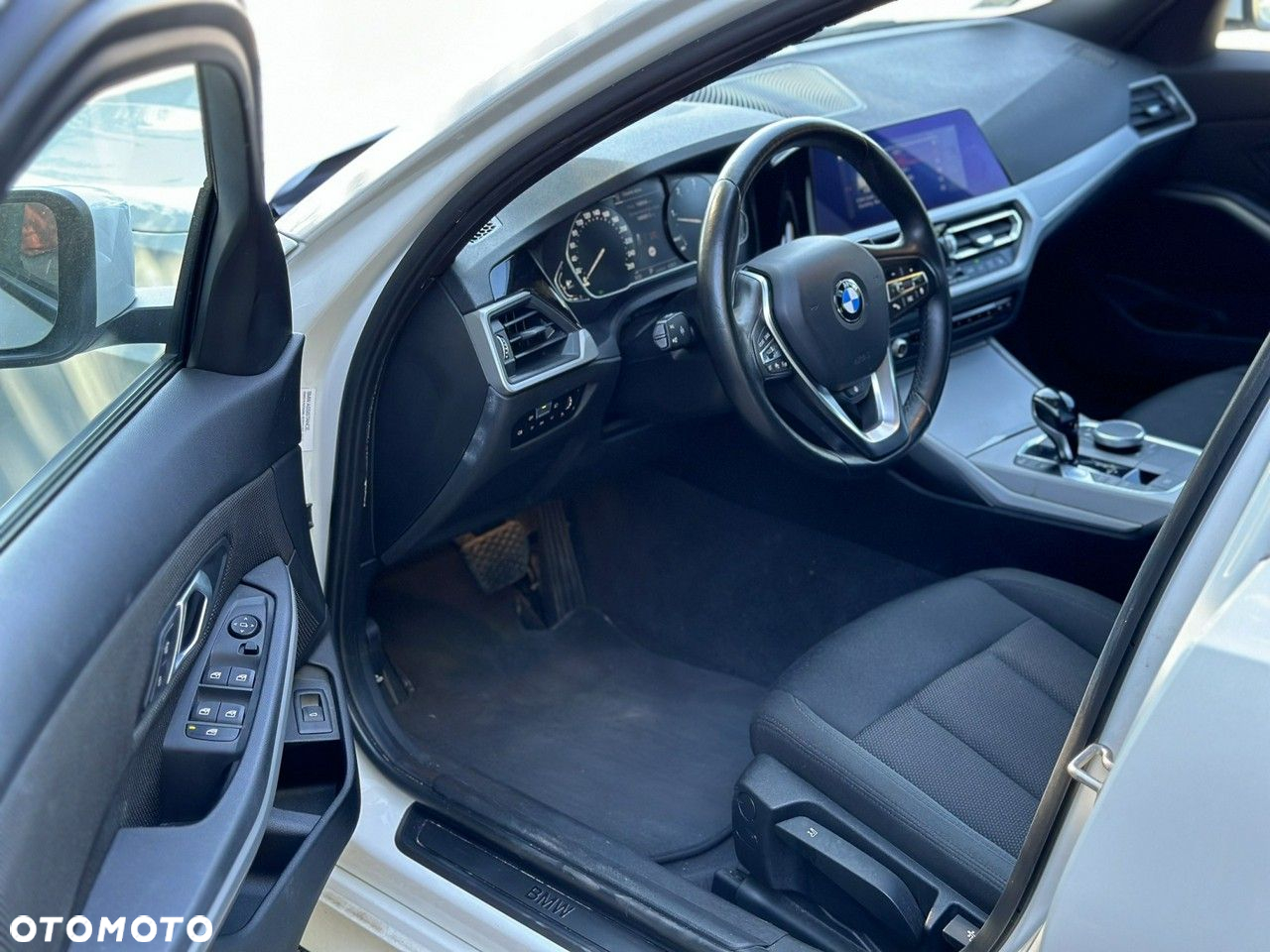 BMW Seria 3 318d Sport Line - 5