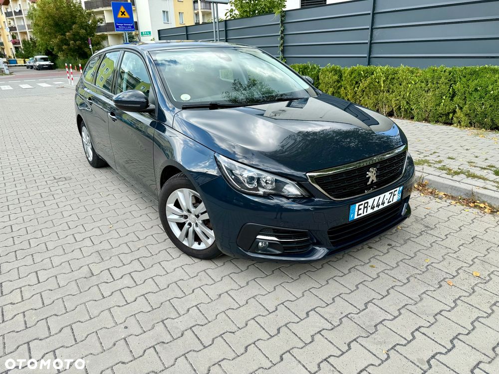 Peugeot 308 BlueHDi 120 EAT6 Stop & Start Active Business-Paket - 1