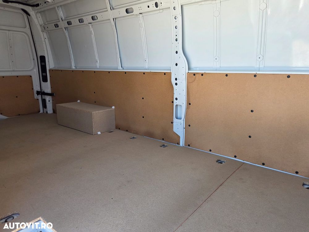 Renault New Master Axa Dubla L5H3 - 16