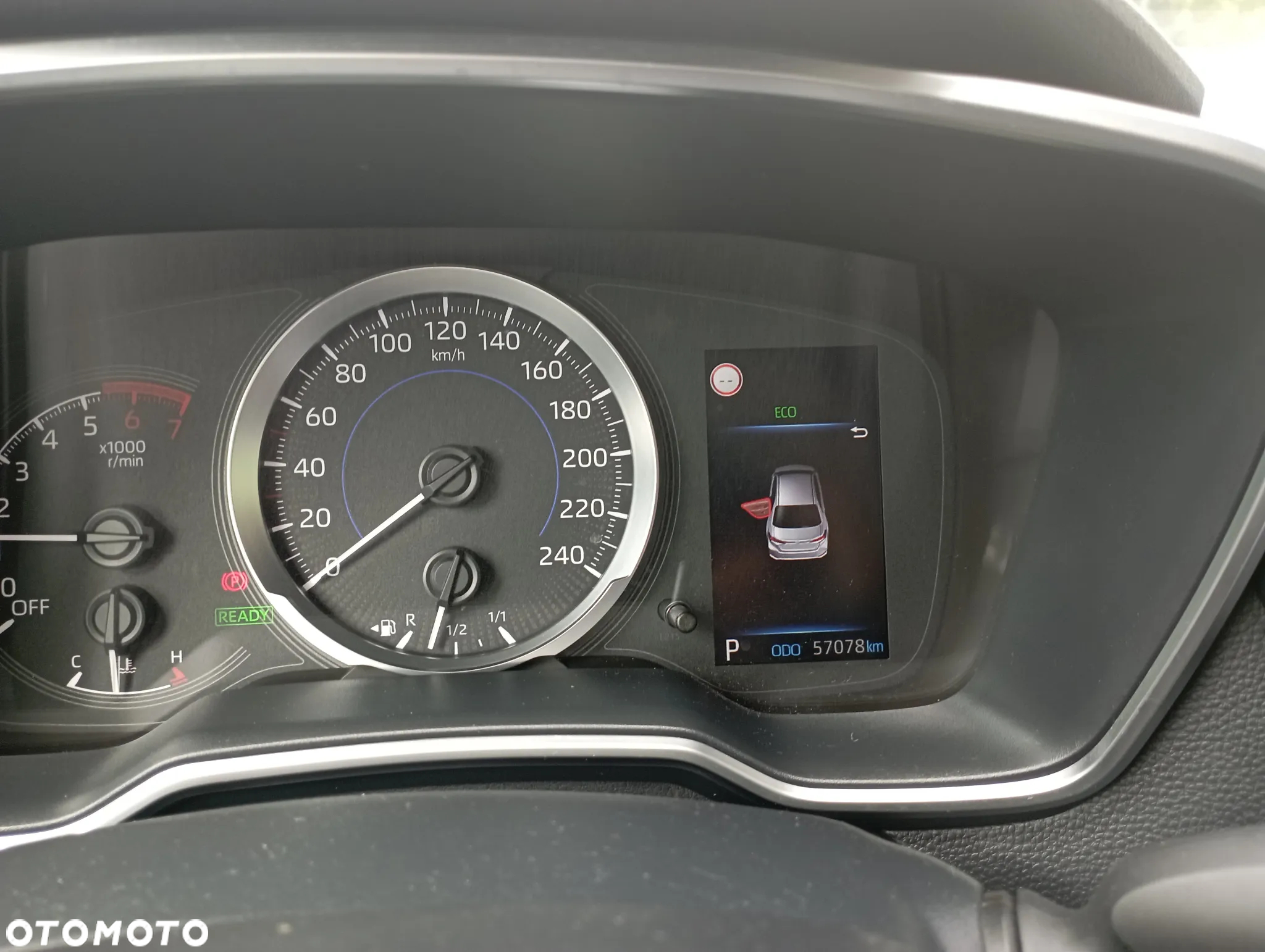 Toyota Corolla 1.8 Hybrid Active - 10