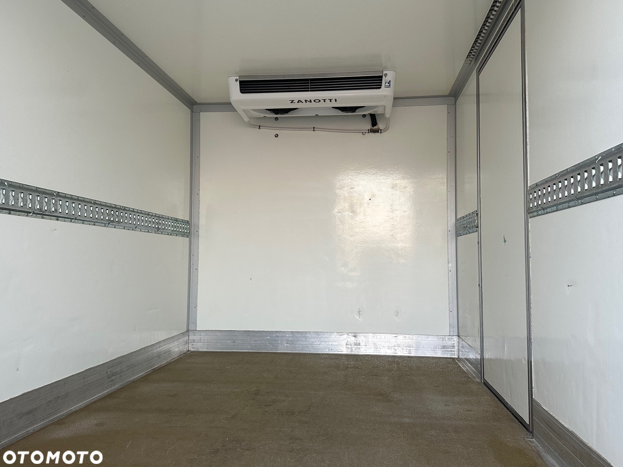 Renault Master 2,3 dci 2020 r. Chłodnia - 8