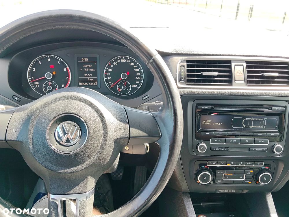 Volkswagen Jetta 1.4 TSI Comfortline - 14
