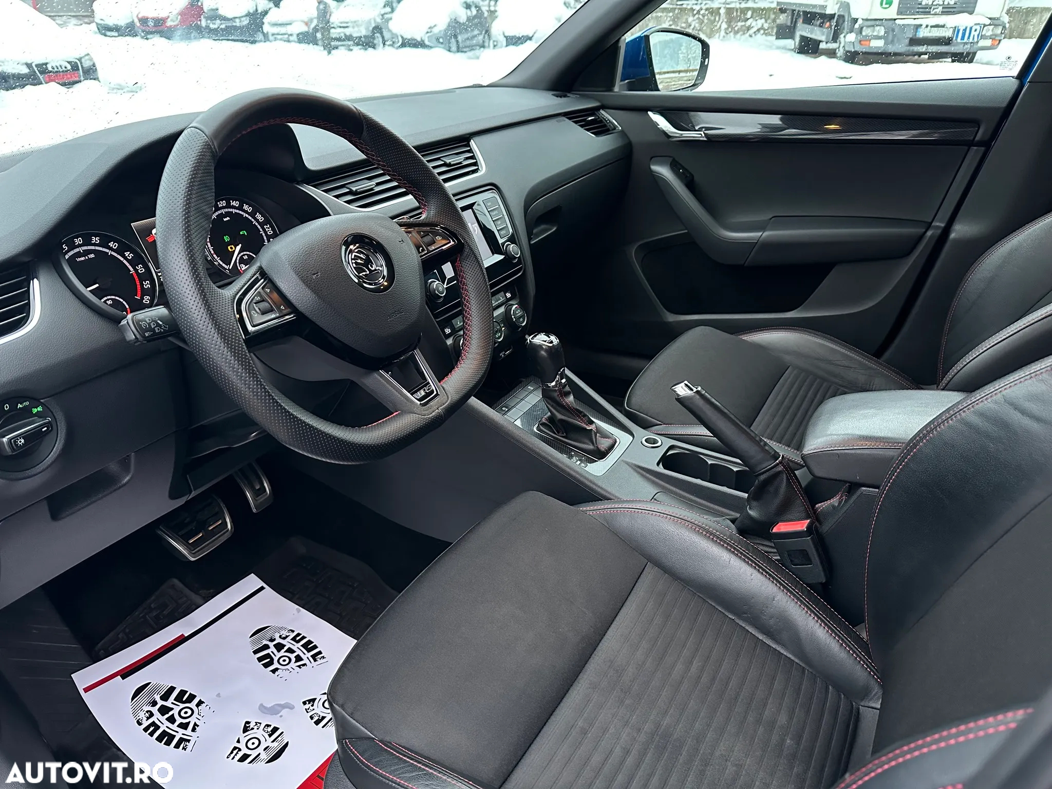 Skoda Octavia 2.0 TDI DSG RS - 16