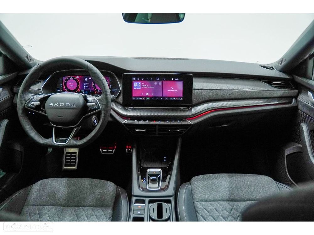 Skoda Octavia Break 2.0 TDI Sportline DSG - 25