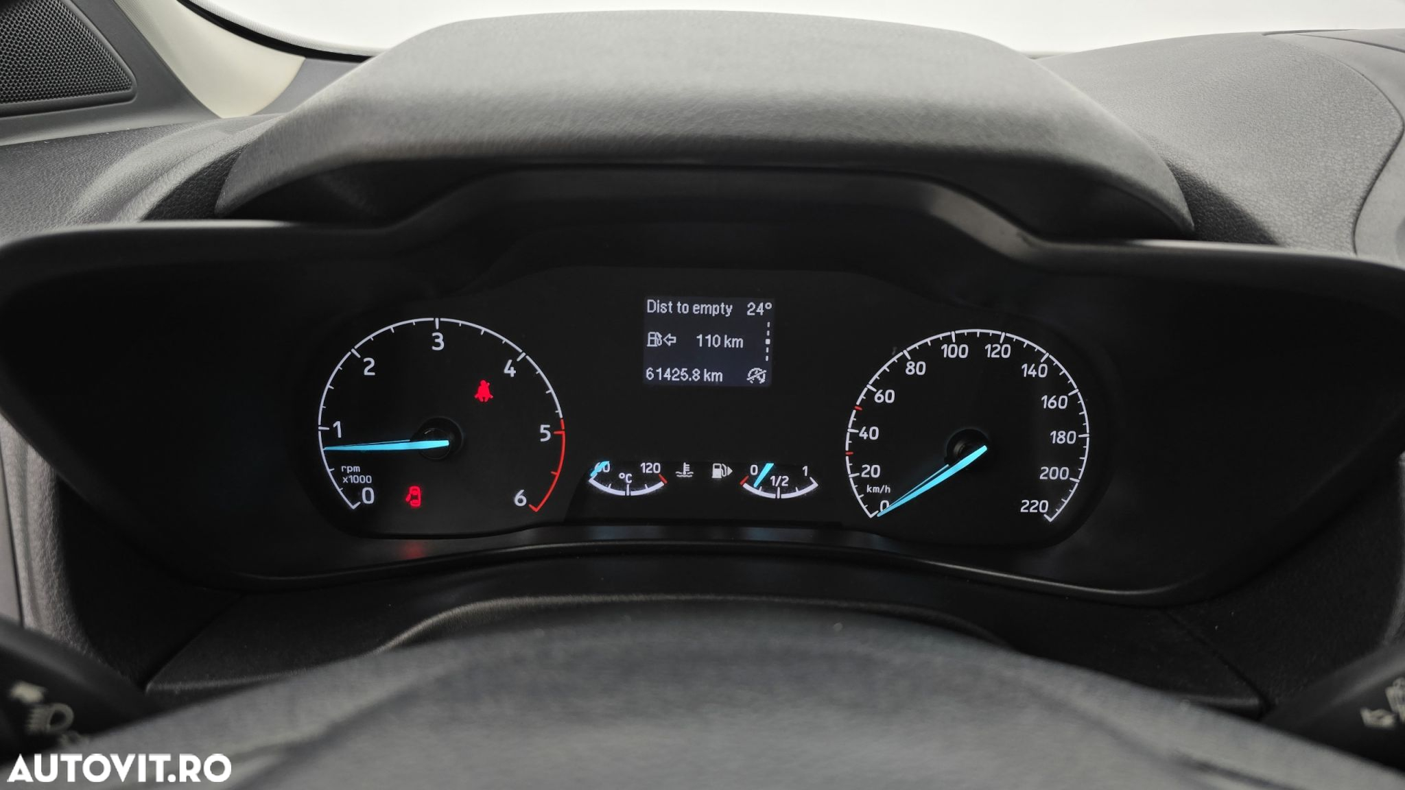 Ford Transit Connect - 16