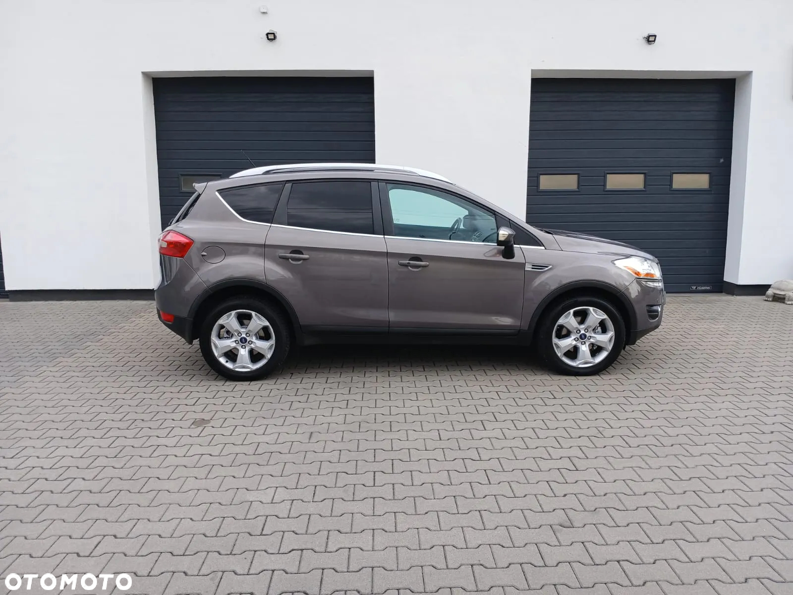 Ford Kuga 2.0 TDCi 4WD Titanium - 12