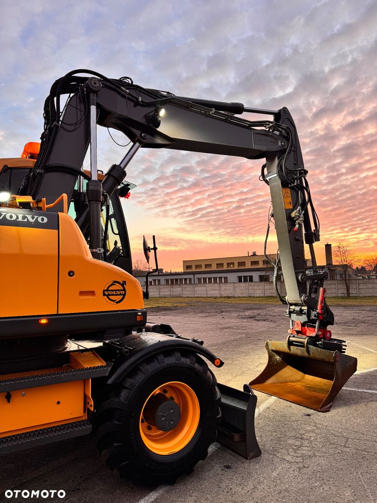 Volvo EW140D - 8