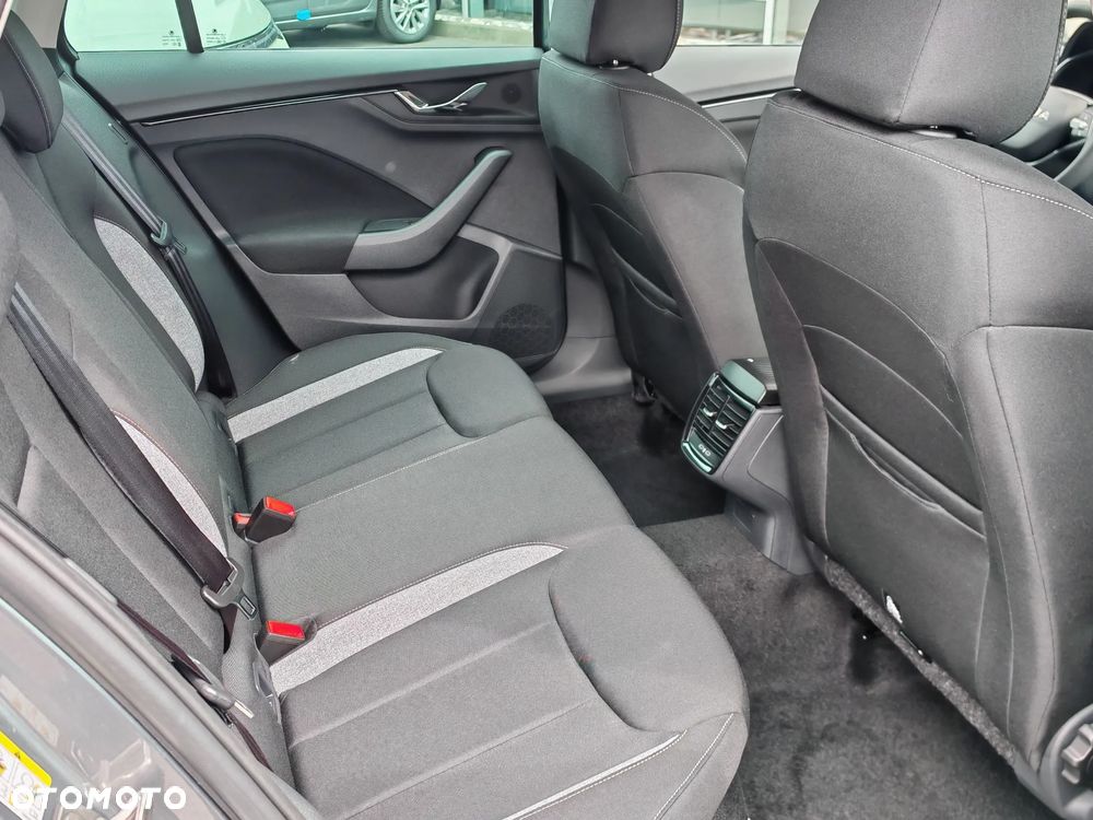 Skoda Kamiq 1.5 TSI Drive DSG - 8