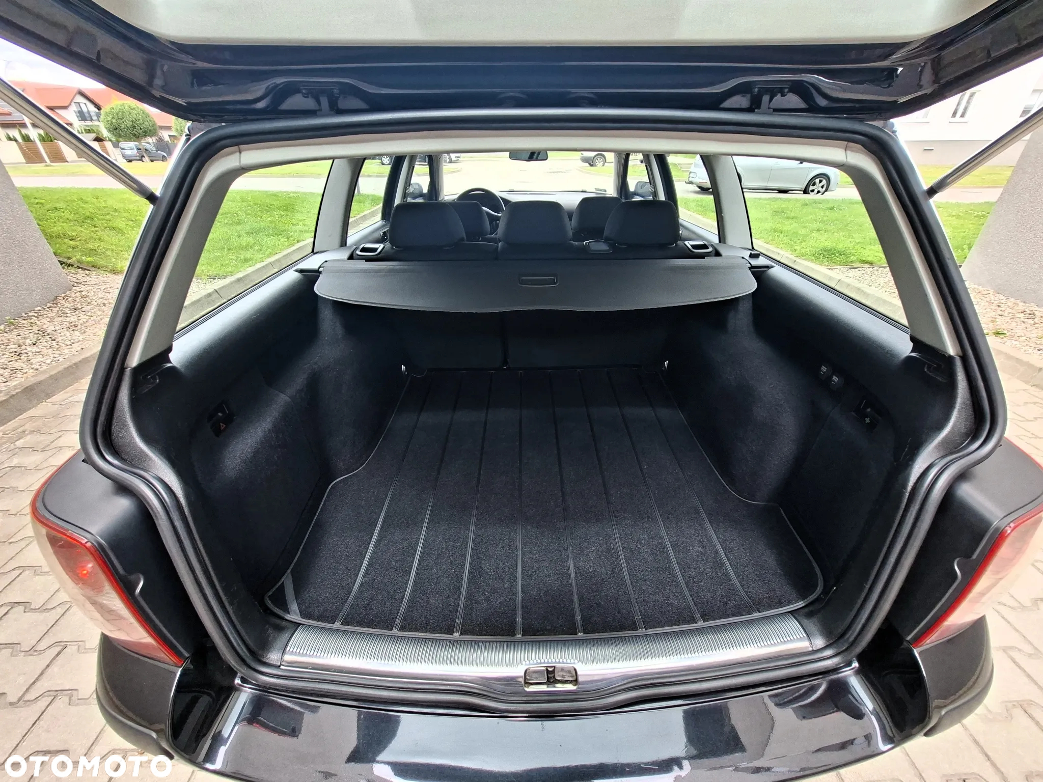 Volkswagen Passat 1.9 TDI Basis - 11