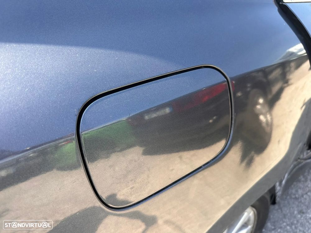 RENAULT Laguna III Hatchback (BT) 1.5 dCi Diesel 110 cv / 81 kW para peças - 21