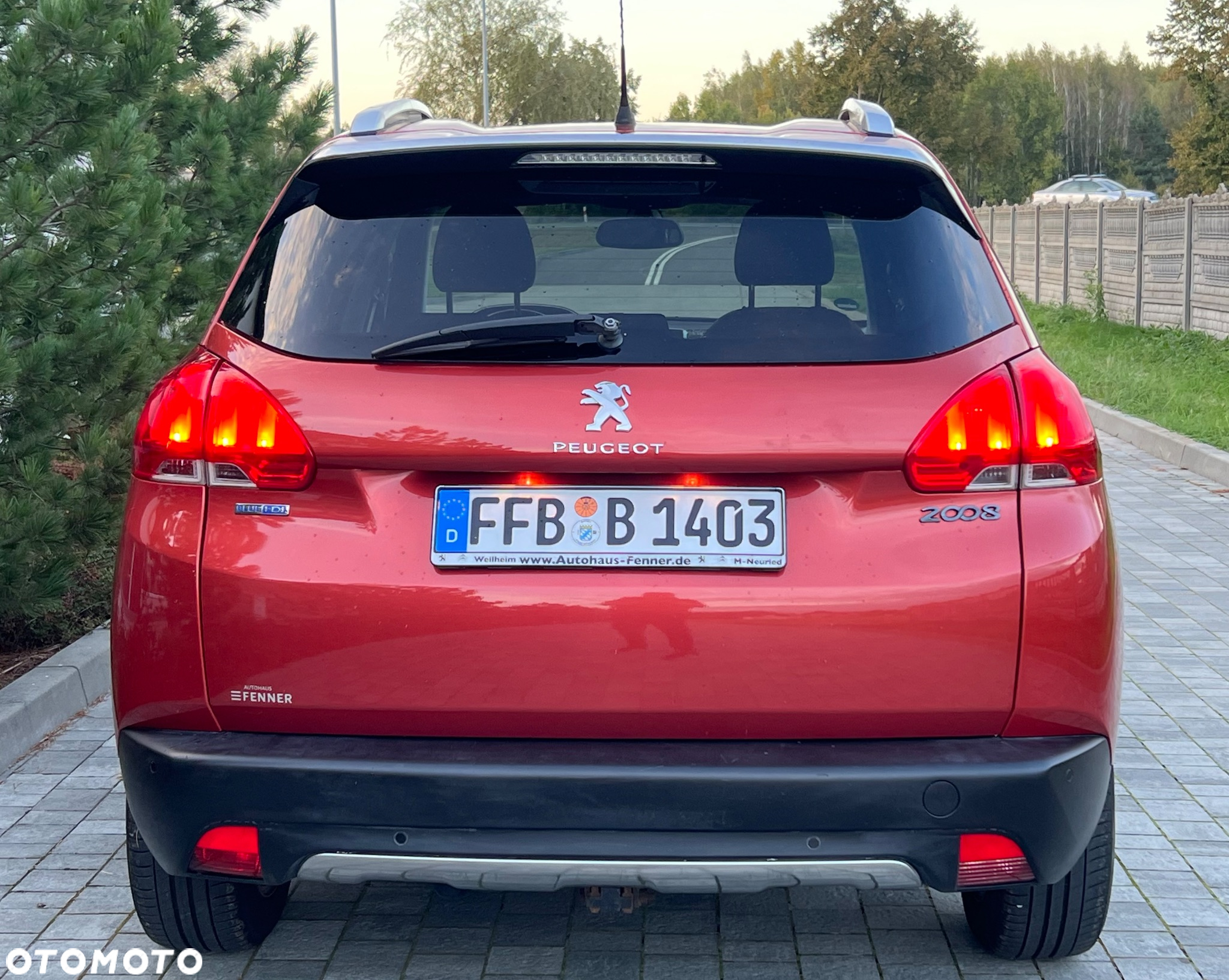 Peugeot 2008 BlueHDi FAP 120 STOP & START Allure - 5