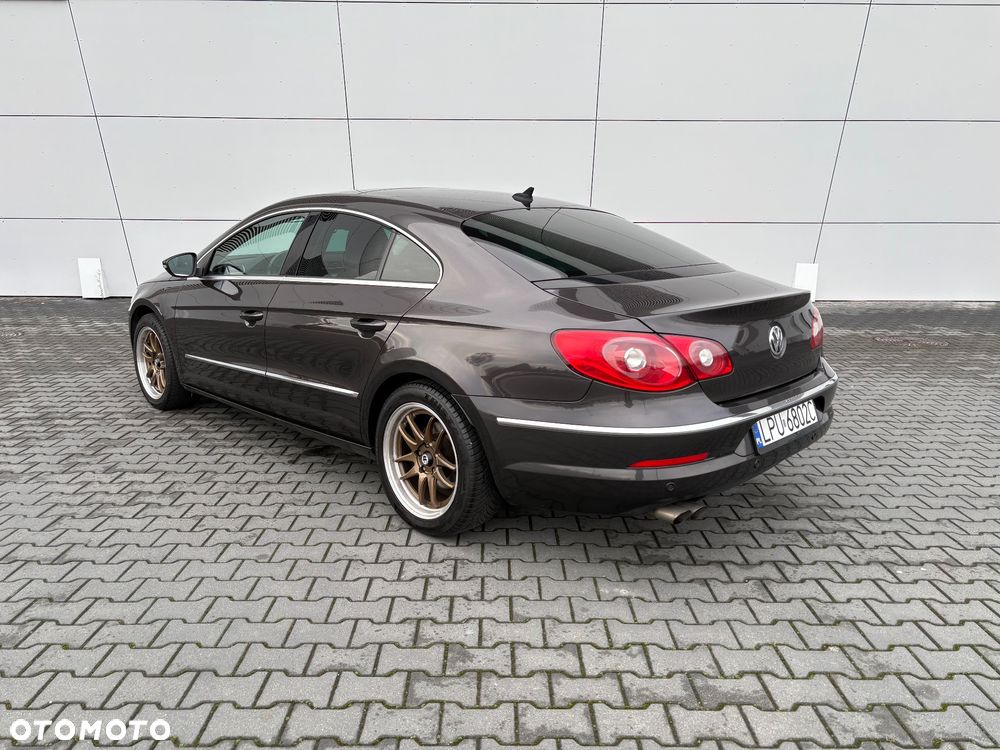 Volkswagen Passat CC - 8