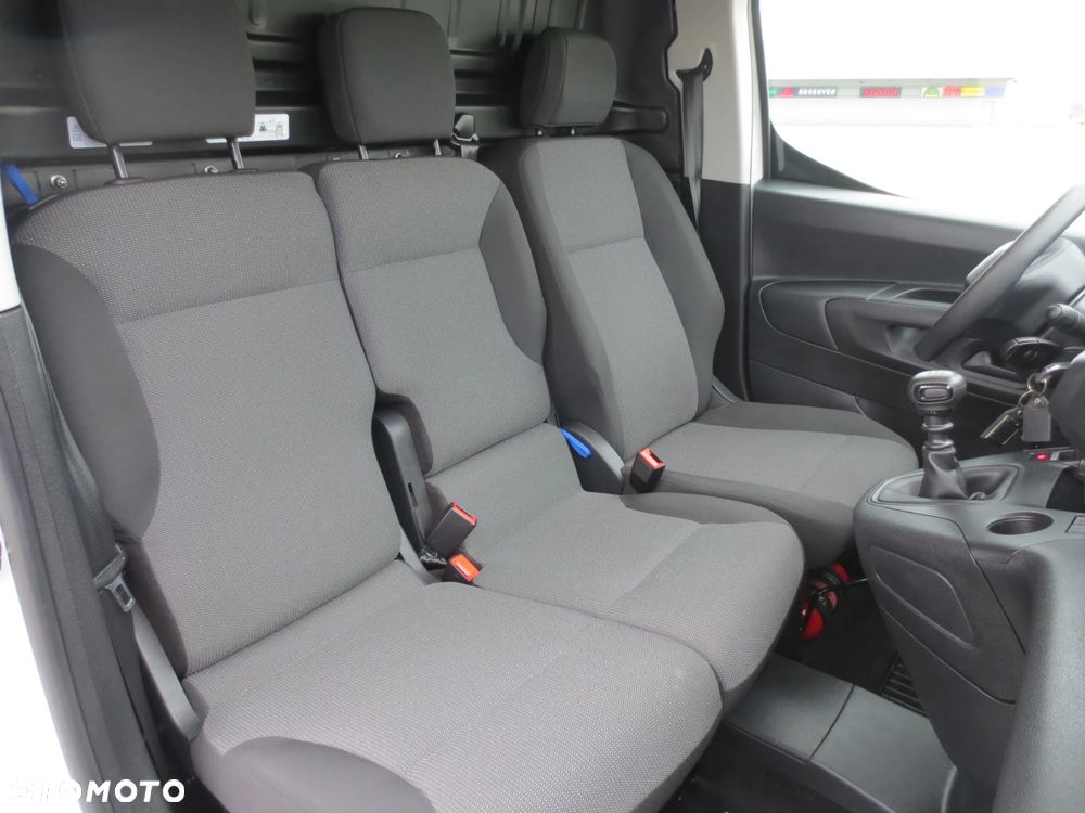 Peugeot PARTNER LONG ORYGINAŁ LAKIER i NISKI PRZEBIEG SALON PL. - 14