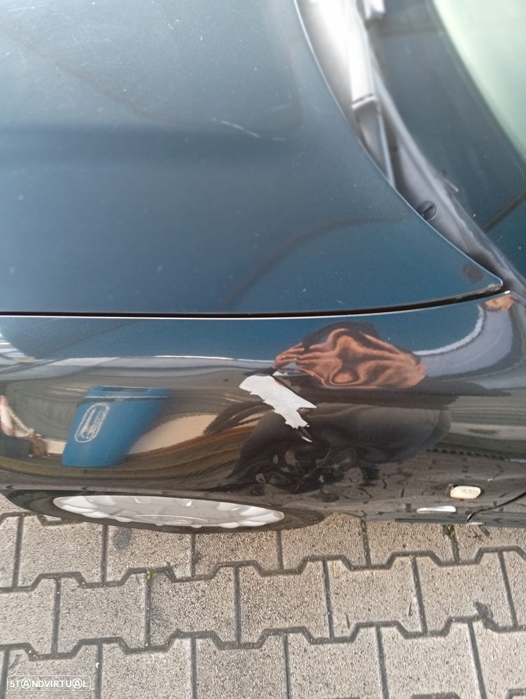 Audi A4 1.6 Confort - 14