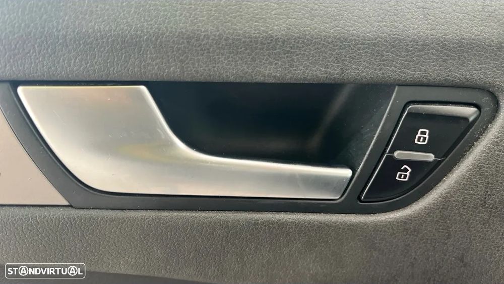 Audi A4 Avant 2.0 TDI e DPF Attraction - 18