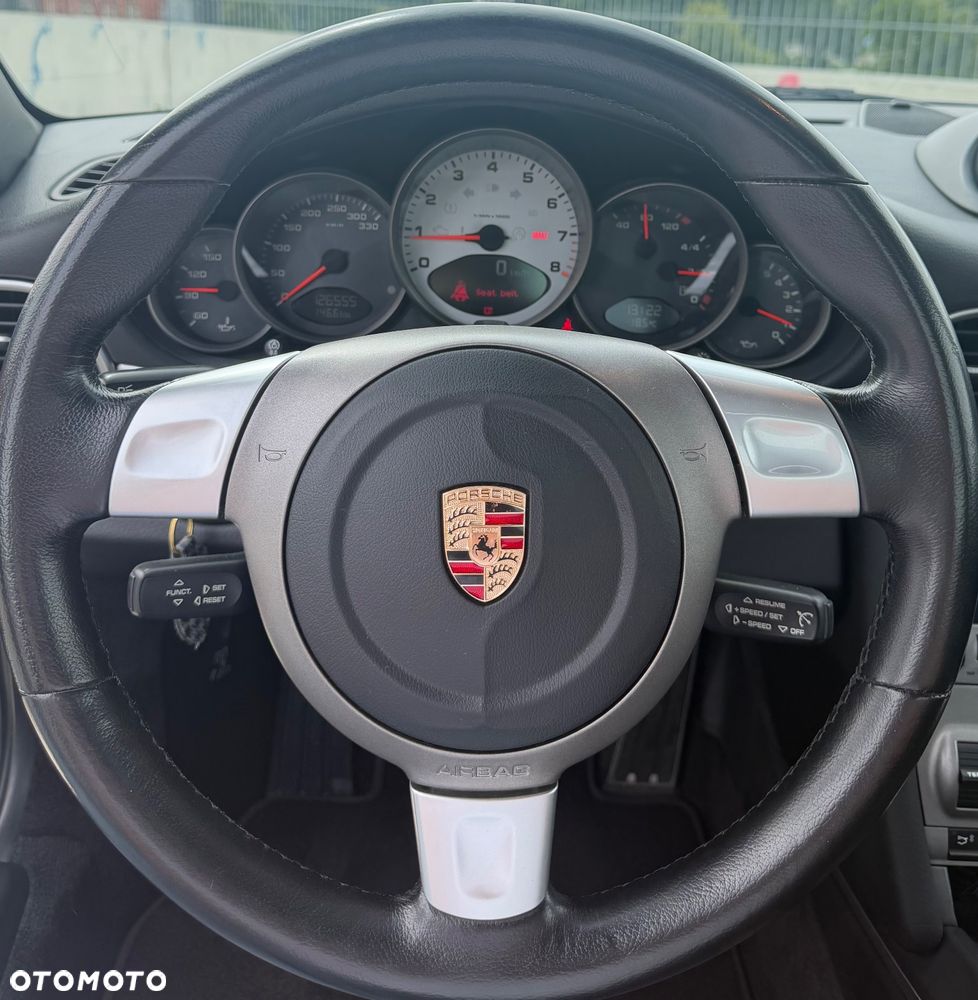Porsche 911 Carrera S - 21