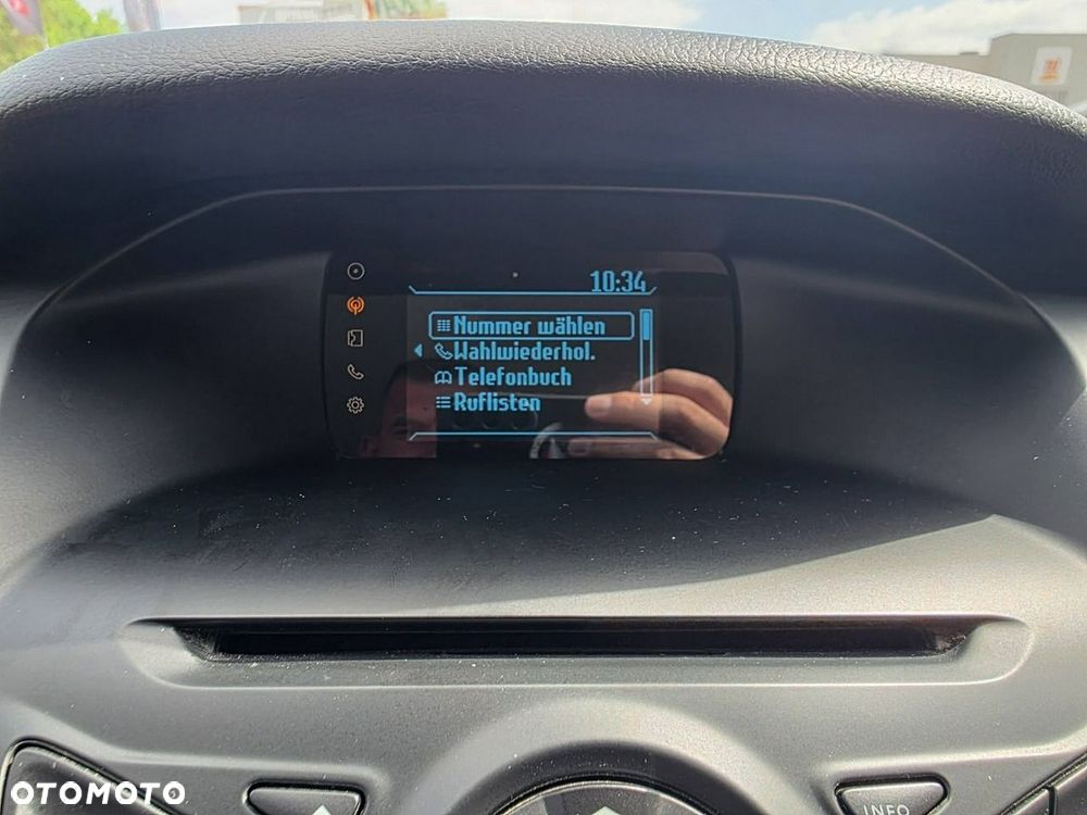 Ford Focus 1.6 TDCi DPF SYNC Edition - 17