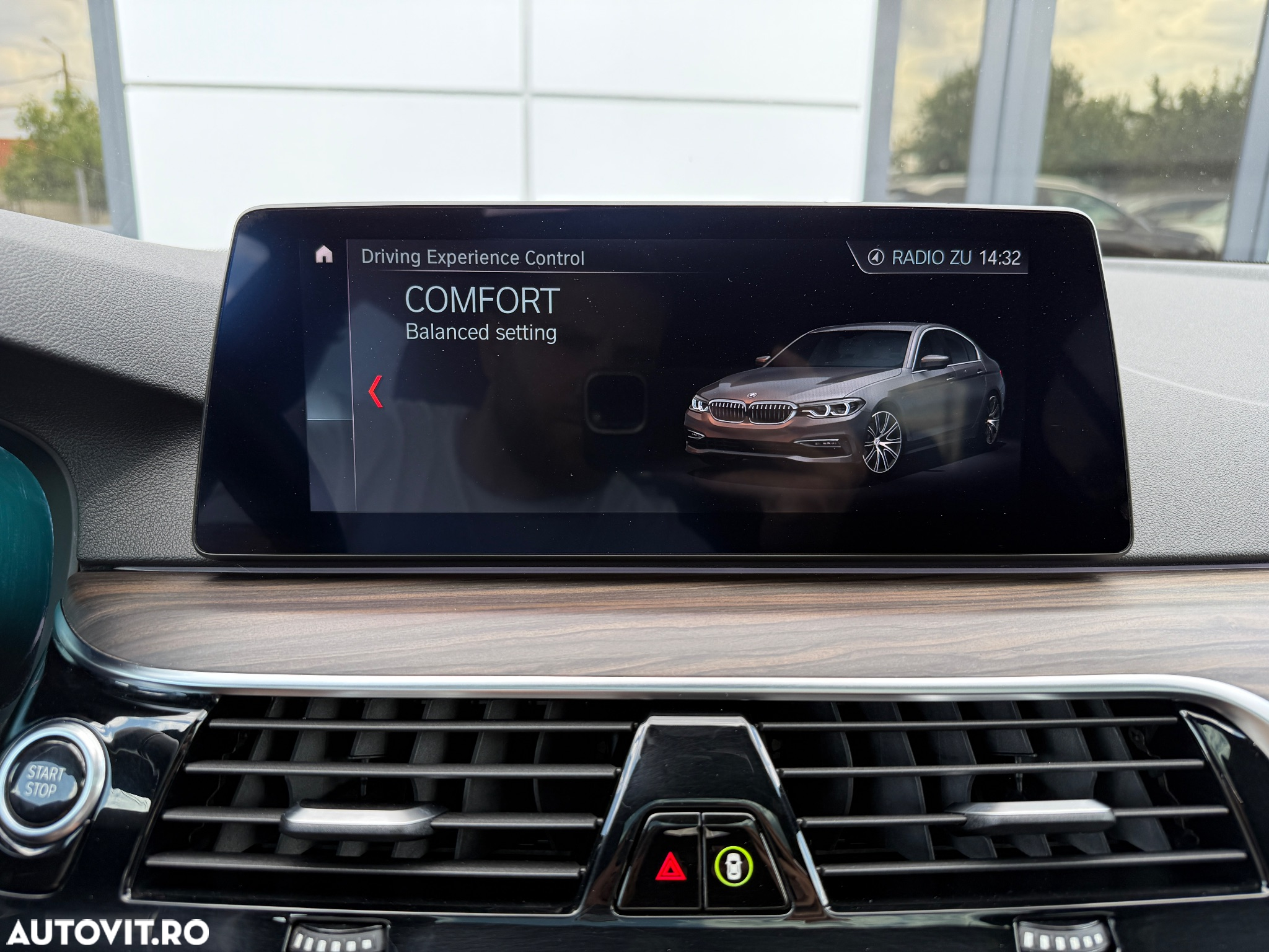 BMW Seria 5 530e Aut. M Sport Edition - 27