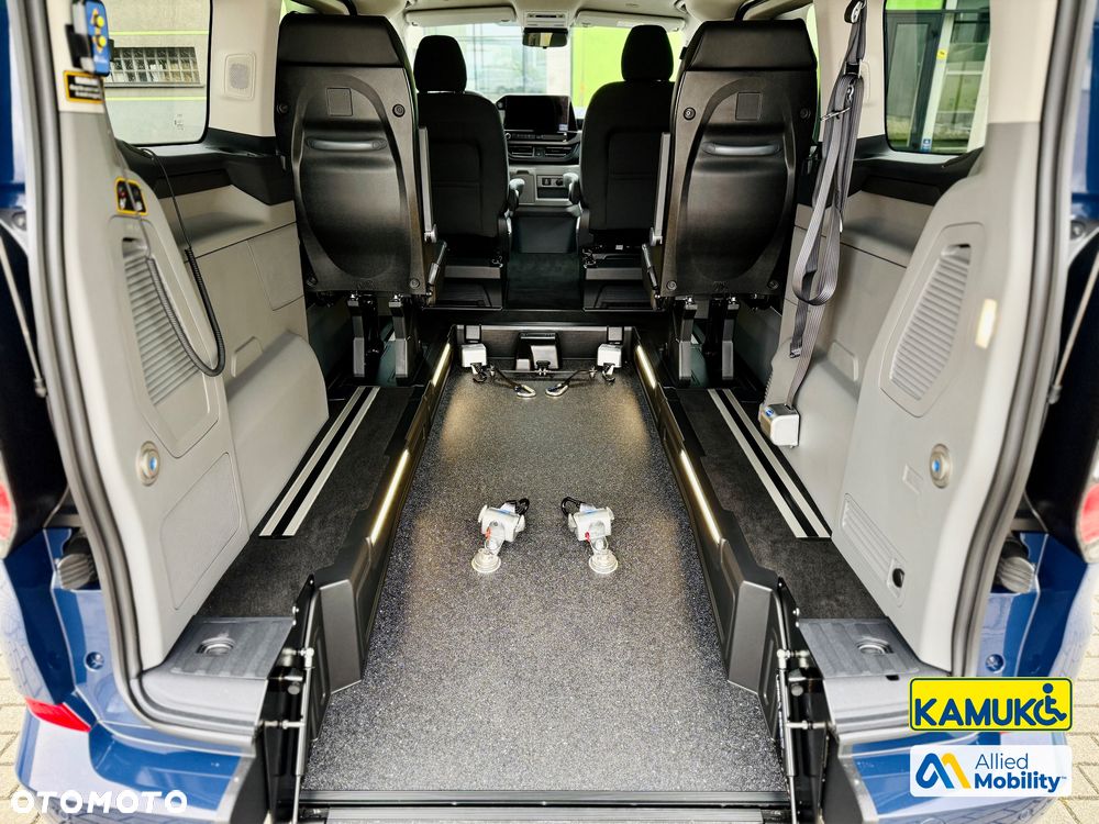 Ford Tourneo Custom 2.0 EcoBlue 320 L1 Titanium - 23