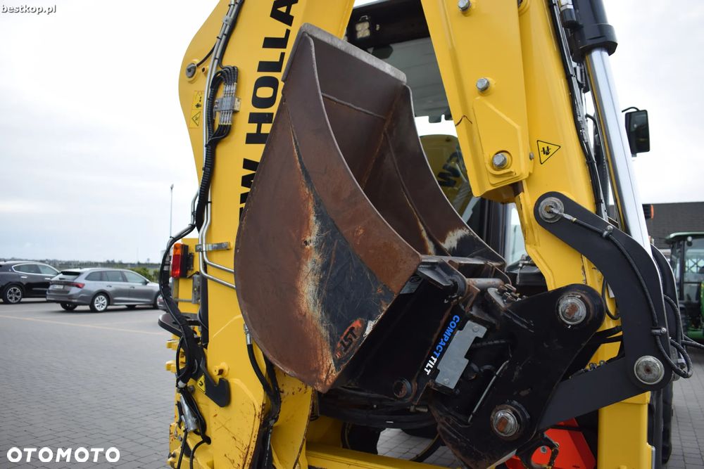 New Holland B110C - 11